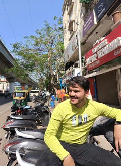 Vishu - Male escort in Ahmedabad Photo 3 of 5
