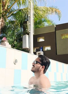 Vishu - Male escort in Ahmedabad Photo 4 of 5