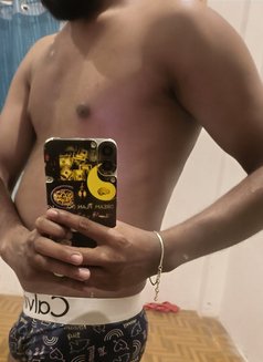 Vishu - Acompañantes masculino in Patna Photo 5 of 10