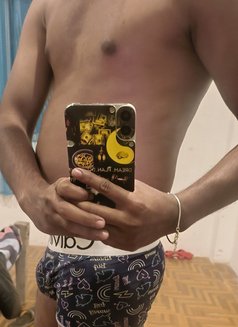 Vishu - Acompañantes masculino in Patna Photo 6 of 10