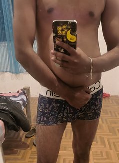 Vishu - Acompañantes masculino in Patna Photo 9 of 10