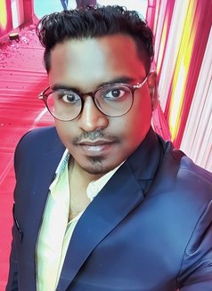 Vishu K - Male escort in Hyderabad Photo 1 of 14