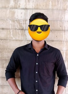 Vishnu - Male adult performer in New Delhi Photo 1 of 8