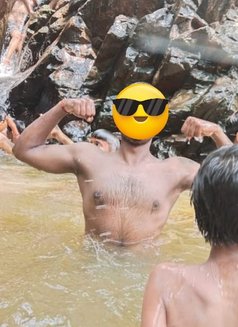 Vishnu - Male adult performer in New Delhi Photo 2 of 8