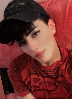 زائر - Male escort in Jeddah Photo 3 of 5