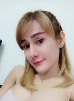 Vita Syakieb Sexy - Transsexual escort in Jakarta Photo 2 of 30