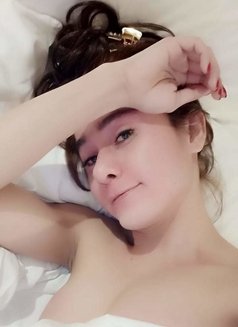 Vita Syakieb Sexy - Transsexual escort in Jakarta Photo 11 of 30