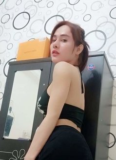 Vita Syakieb Sexy - Transsexual escort in Jakarta Photo 16 of 30