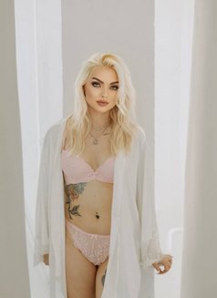 Vitalina - escort in Beirut Photo 4 of 8