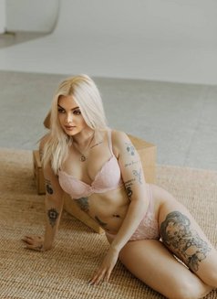 Vitalina - escort in Beirut Photo 5 of 8