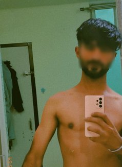 Viv - Male escort in Jaipur Photo 3 of 4