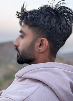 Viv - Male escort in Jaipur Photo 4 of 4