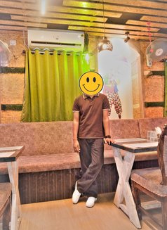 Vivaan - Acompañantes masculino in Noida Photo 4 of 5