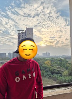 Vivaan - Male escort in Noida Photo 10 of 11
