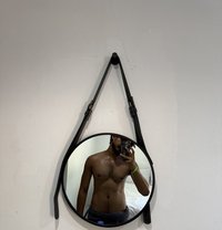 Vivaan - Acompañantes masculino in Kathmandu