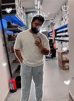 Vivaan Singh - Male escort in Noida Photo 2 of 3