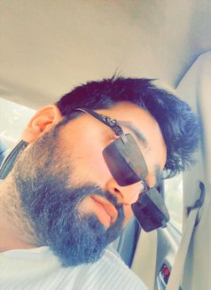 Vivaan Singh - Male escort in Noida Photo 3 of 3