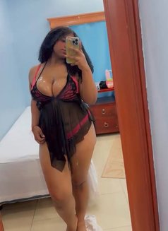 Vivan Devis - escort in Dammam Photo 4 of 6
