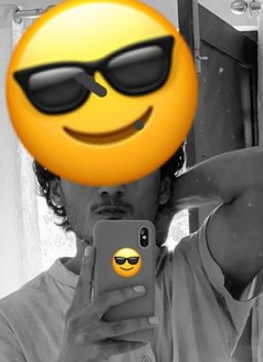 Vivek 24 - Acompañantes masculino in Thiruvananthapuram Photo 1 of 2