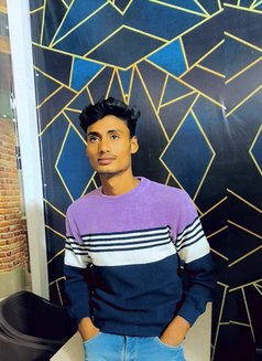 Vivek - Male escort in Ghaziabad Photo 3 of 4