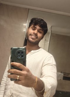 Vivek - Acompañantes masculino in Mumbai Photo 8 of 8