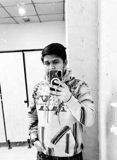 Vivek - Male escort in New Delhi Photo 2 of 2