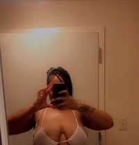 Vivi - escort in Okinawa Island