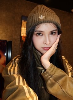 vivi - escort in Manila Photo 18 of 18