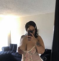 Sonia - puta in Baghdad