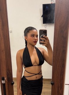 Vivi Baby - escort in Bali Photo 5 of 6