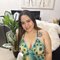 Vivi Good Kissing Lips - masseuse in Muscat Photo 3 of 10