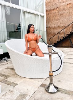 Vivi in orchard - escort in Singapore Photo 4 of 6