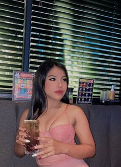 Vivi in orchard - escort in Singapore Photo 6 of 6