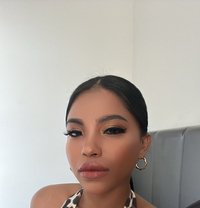 Vivi in orchard - escort in Singapore Photo 7 of 9