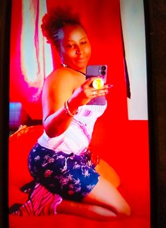 Vivi - escort in Nairobi Photo 1 of 2