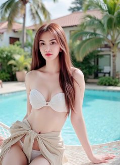 ViVi - escort in Bangkok Photo 5 of 7