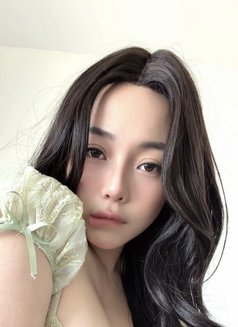 Vivi - escort in Phu Quoc Photo 3 of 5