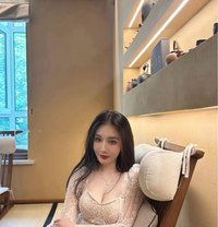 Vivian - escort in Shanghai