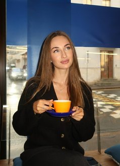 Virginia Cum Guzzler - escort in Hong Kong Photo 5 of 6