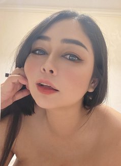 Vivian professional massage - puta in Riyadh Photo 11 of 14