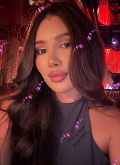 VIVIAN GORGEOUS - escort in Abu Dhabi Photo 7 of 8