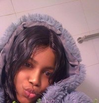 Vivian - puta in Hanoi