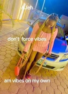 Vivian Phills - escort in Dubai Photo 6 of 14
