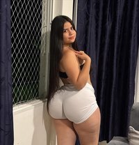 Vivian full anal service - escort in Muscat