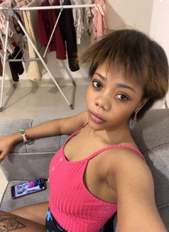 Vivian - escort in Khobar Photo 1 of 2