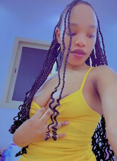 Vivian - escort in Riyadh Photo 15 of 18