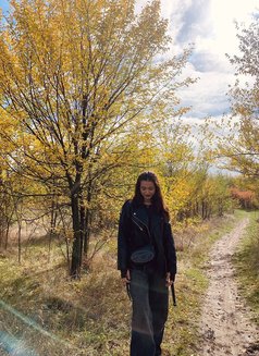 Vivian - escort in Dubai Photo 9 of 10