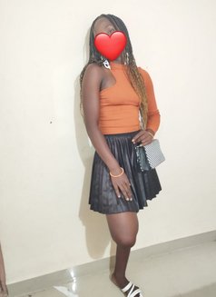 Viviane - escort in Chennai Photo 3 of 5