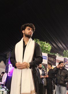 Vivid - Acompañante masculino in Islamabad Photo 1 of 1