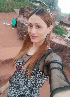 Vivieana Cool - Transsexual escort in Kathmandu Photo 5 of 10